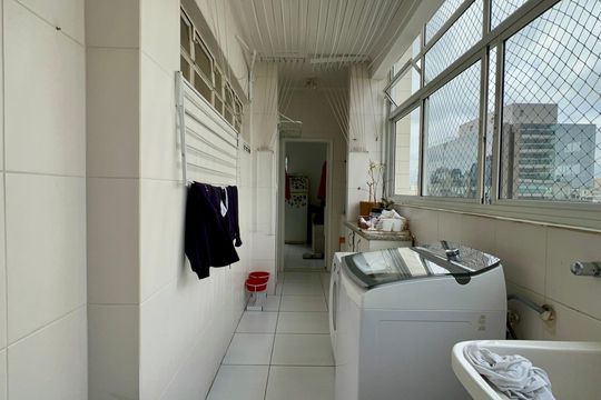 Área de Serviço de apartamento para alugar com 4 quartos, 264m² em Paraíso, São Paulo