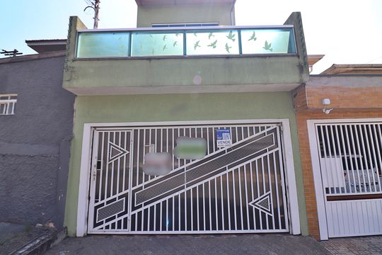 Fachada de casa à venda com 3 quartos, 216m² em Vila Alves Dias, São Bernardo do Campo