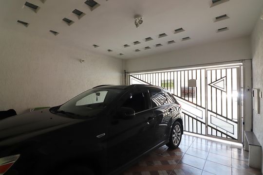 Garagem de casa à venda com 3 quartos, 216m² em Vila Alves Dias, São Bernardo do Campo