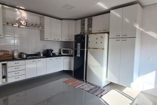 Cozinha de casa à venda com 4 quartos, 405m² em Novo Osasco, Osasco