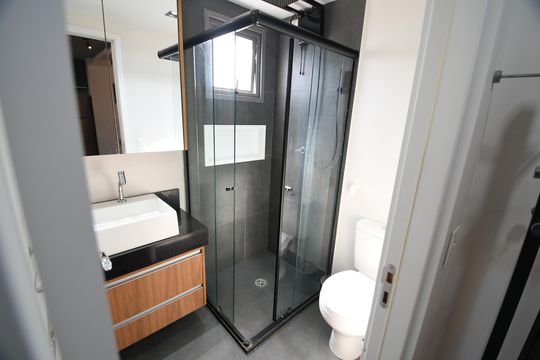 Banheiro de apartamento para alugar com 1 quarto, 40m² em Cambuí, Campinas