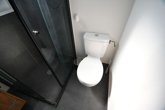 Banheiro de apartamento para alugar com 1 quarto, 40m² em Cambuí, Campinas