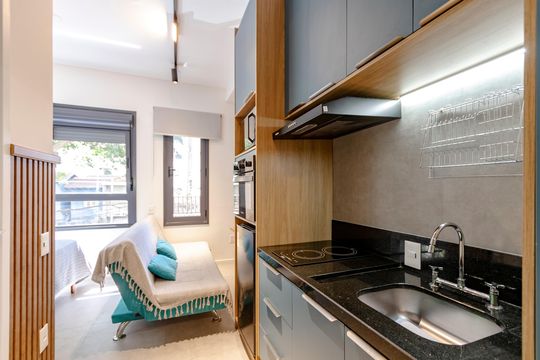 Cozinha de apartamento à venda com 1 quarto, 26m² em Campo Belo, São Paulo