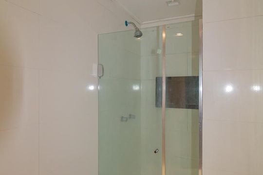 Banheiro Social de apartamento para alugar com 2 quartos, 74m² em Centro, Canoas