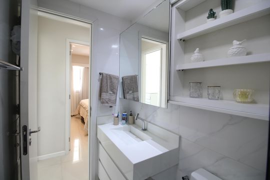 Banheiro Social de apartamento para alugar com 4 quartos, 225m² em Barra Olímpica, Rio de Janeiro