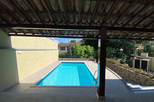 Vista - Hall de Entrada de casa de condomínio para alugar com 5 quartos, 330m² em Anil, Rio de Janeiro