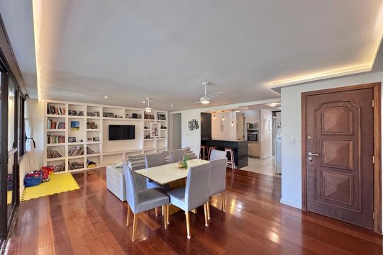 Sala de apartamento à venda com 5 quartos, 180m² em Recreio dos Bandeirantes, Rio de Janeiro
