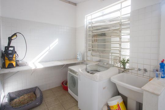 Área de Serviço de casa à venda com 5 quartos, 315m² em Granja Julieta, São Paulo
