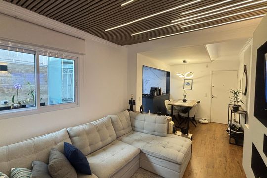 Sala de apartamento à venda com 2 quartos, 70m² em Jardim Bela Vista, Santo André