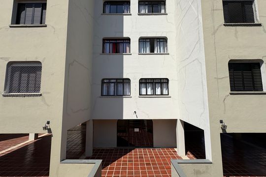 Fachada de apartamento à venda com 2 quartos, 65m² em Vila Francisco Matarazzo, Santo André
