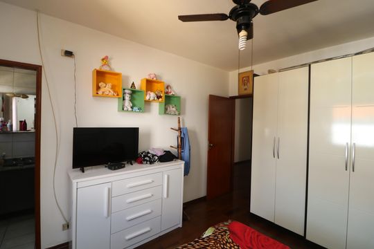 Suíte de casa para alugar com 3 quartos, 180m² em Jardim Independência (são Paulo), São Paulo