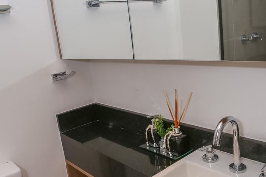 Banheiro de kitnet/studio à venda com 1 quarto, 30m² em Perdizes, São Paulo