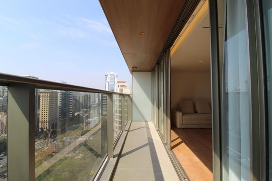 Varanda de kitnet/studio para alugar com 1 quarto, 53m² em Vila Olímpia, São Paulo