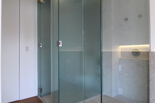 Banheiro da Suíte de kitnet/studio para alugar com 1 quarto, 53m² em Vila Olímpia, São Paulo