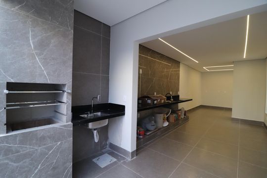 Varanda gourmet de casa de condomínio para alugar com 3 quartos, 120m² em Aclimação, Uberlândia