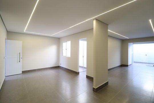 Casa de Condomínio para alugar com 3 quartos, 120m² em Aclimação, Uberlândia