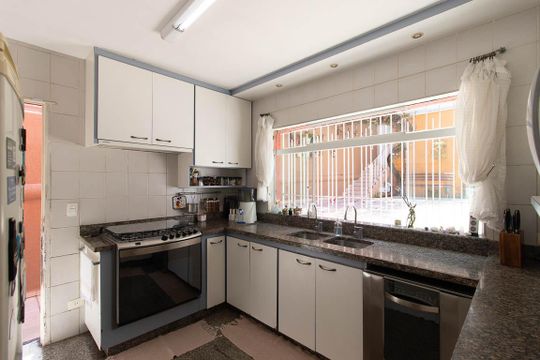 Cozinha de casa à venda com 4 quartos, 360m² em Vila Albertina, São Paulo