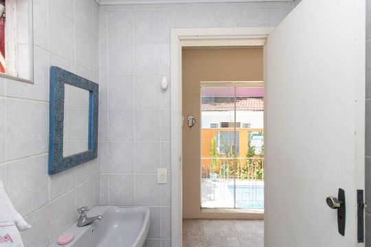 Banheiro da Área gourmet de casa à venda com 4 quartos, 360m² em Vila Albertina, São Paulo