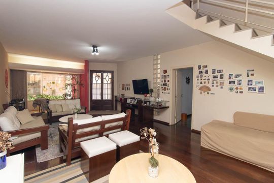 Casa à venda com 4 quartos, 360m² em Vila Albertina, São Paulo