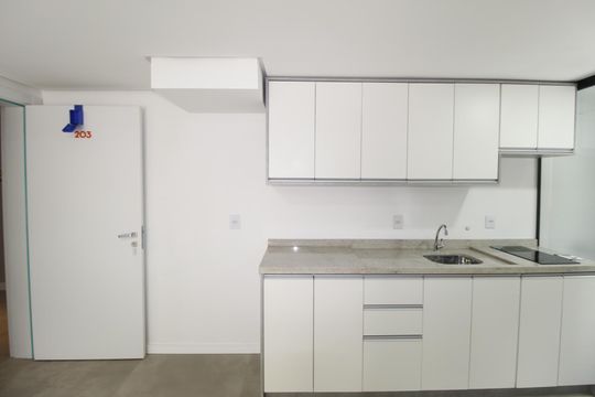 Cozinha de apartamento para alugar com 1 quarto, 65m² em Petrópolis, Porto Alegre