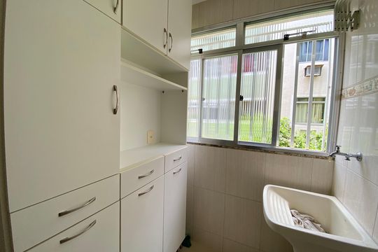 Cozinha e Área de Serviço de apartamento para alugar com 2 quartos, 48m² em Lins de Vasconcelos, Rio de Janeiro