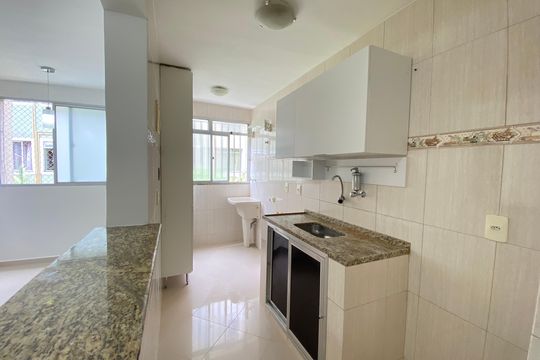 Cozinha de apartamento para alugar com 2 quartos, 48m² em Lins de Vasconcelos, Rio de Janeiro