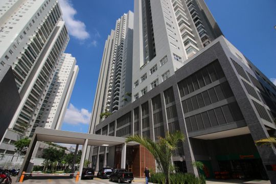 Fachada de apartamento à venda com 2 quartos, 67m² em Centro, Osasco