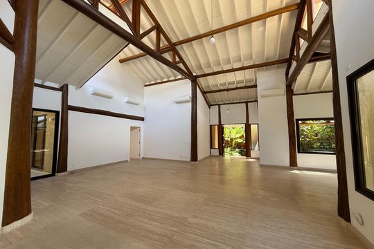 Casa à venda com 4 quartos, 620m² em Pacaembu, São Paulo