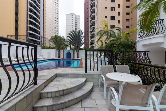 Área comum - Piscina de apartamento à venda com 3 quartos, 200m² em Indianópolis, São Paulo