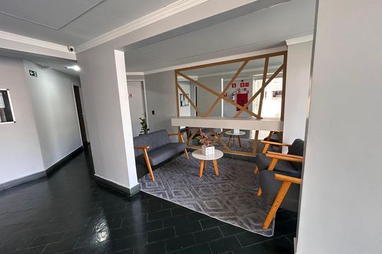 Hall de entrada de apartamento à venda com 1 quarto, 45m² em Picanço, Guarulhos