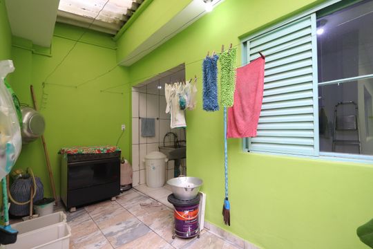 Quintal de casa à venda com 3 quartos, 117m² em Vila Tolstoi, São Paulo