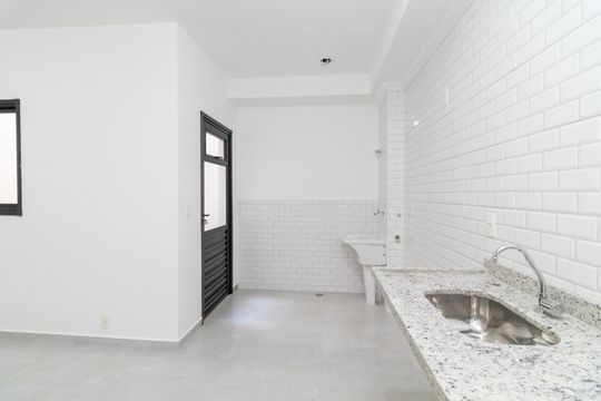 Cozinha de apartamento à venda com 2 quartos, 56m² em Vila Ré, São Paulo