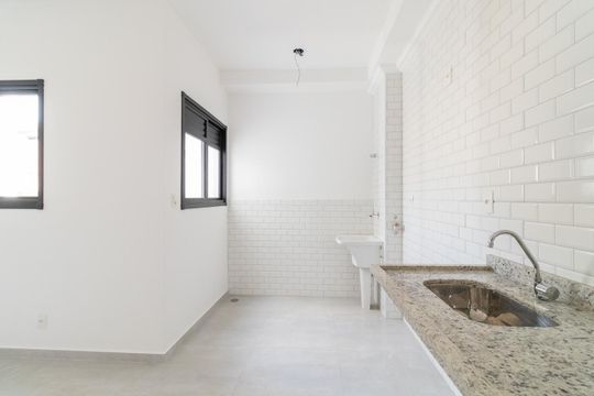 Cozinha de apartamento à venda com 2 quartos, 43m² em Vila Ré, São Paulo