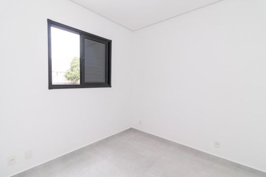 Quarto 2 de apartamento à venda com 2 quartos, 47m² em Vila Ré, São Paulo