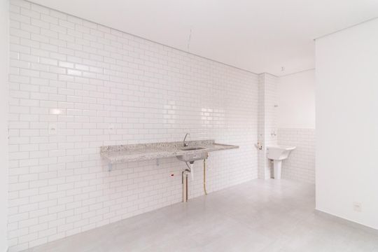 Cozinha de apartamento à venda com 2 quartos, 44m² em Vila Ré, São Paulo