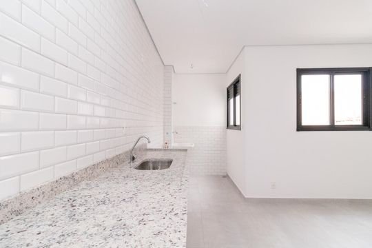 Cozinha de apartamento à venda com 2 quartos, 44m² em Vila Ré, São Paulo