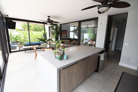 Varanda gourmet de casa de condomínio à venda com 3 quartos, 380m² em Fazenda Santa Cândida, Campinas