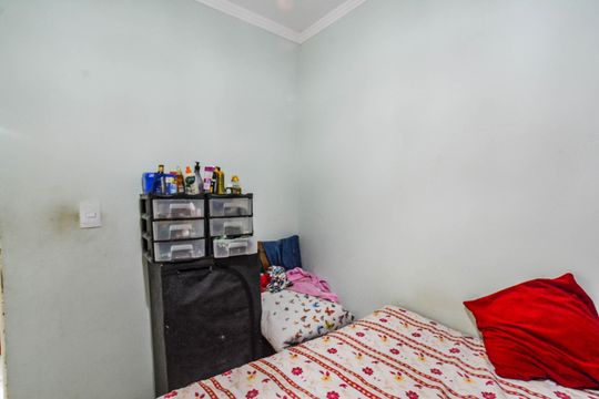 Quarto 1 de apartamento à venda com 2 quartos, 42m² em Jardim Cristiane, Santo André