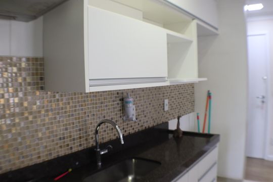 Cozinha de apartamento à venda com 3 quartos, 87m² em Jardim Tupanci, Barueri
