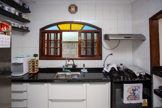 Cozinha de casa à venda com 3 quartos, 175m² em Vila Nogueira, Diadema
