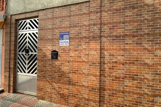 Fachada de casa para alugar com 3 quartos, 80m² em Nova Aldeinha, Barueri