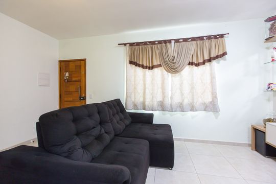 Sala de casa de condomínio à venda com 3 quartos, 120m² em Cidade Antônio Estêvão de Carvalho, São Paulo