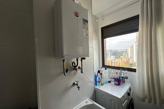 Área de Serviço de apartamento à venda com 3 quartos, 120m² em Empresarial 18 do Forte, Barueri