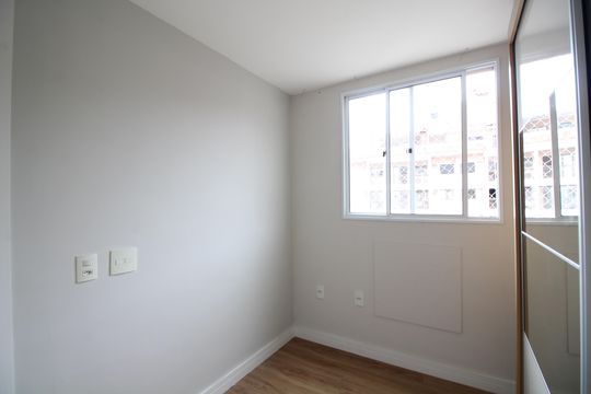Quarto 1 de apartamento à venda com 2 quartos, 49m² em Taquara, Rio de Janeiro