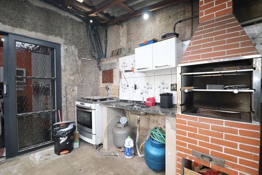Espaço Gourmet de casa à venda com 3 quartos, 800m² em Vila Pires, Santo André