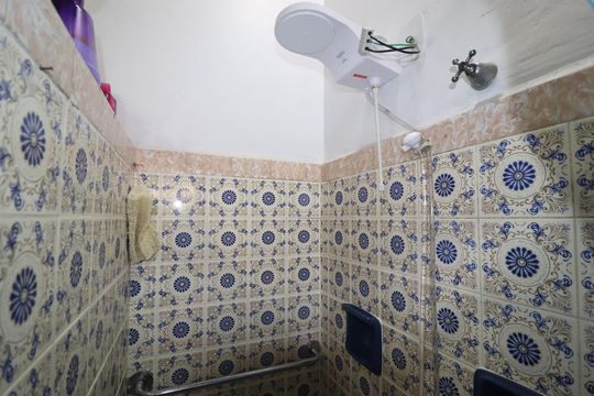 Banheiro 1 de casa à venda com 3 quartos, 800m² em Vila Pires, Santo André