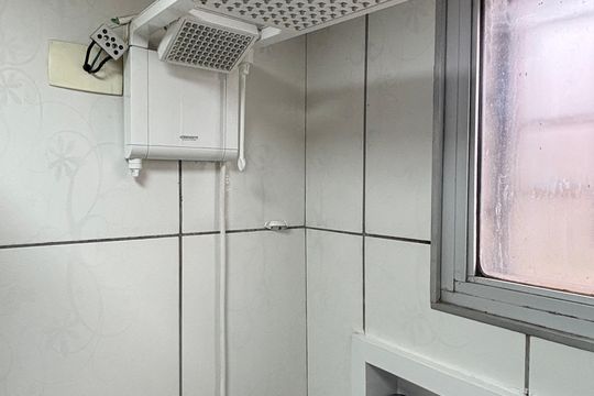 Banheiro de apartamento à venda com 2 quartos, 55m² em Jardim Alvorada, Santo André