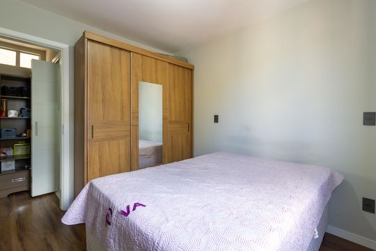 Quarto 2 de apartamento à venda com 2 quartos, 44m² em Alto de Pinheiros, São Paulo