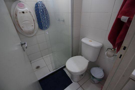 Banheiro Social de apartamento à venda com 2 quartos, 50m² em Anil, Rio de Janeiro