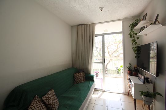 Sala de apartamento à venda com 2 quartos, 50m² em Anil, Rio de Janeiro